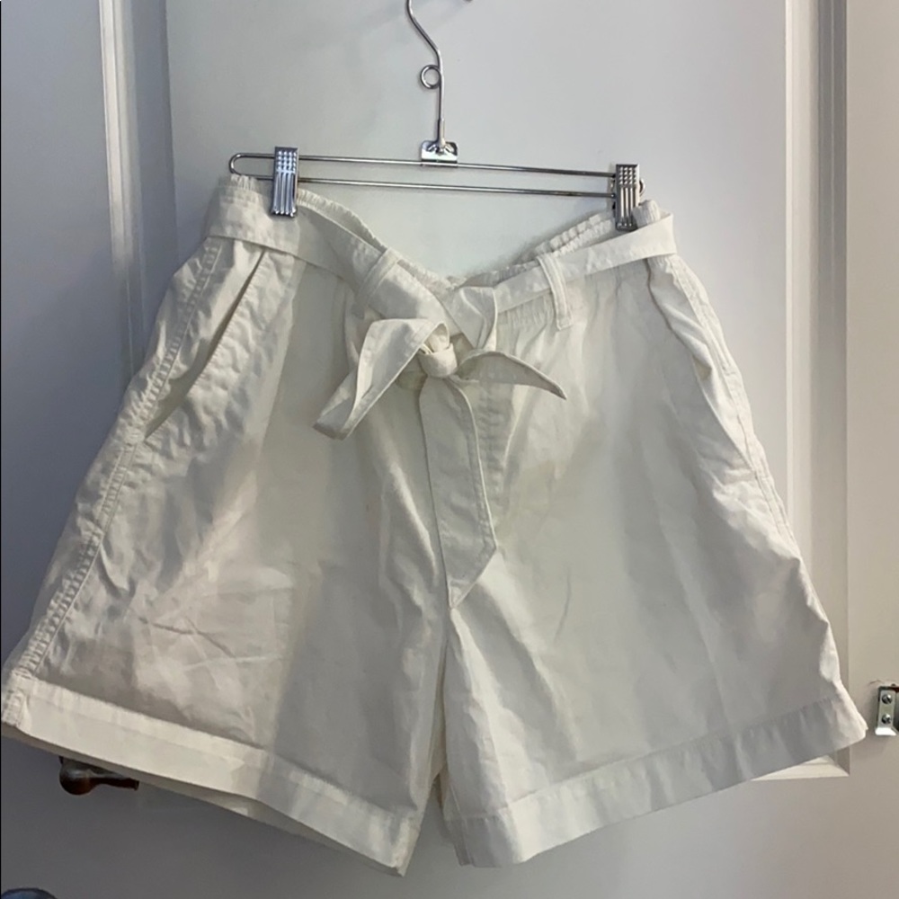 NWT White Tie Short